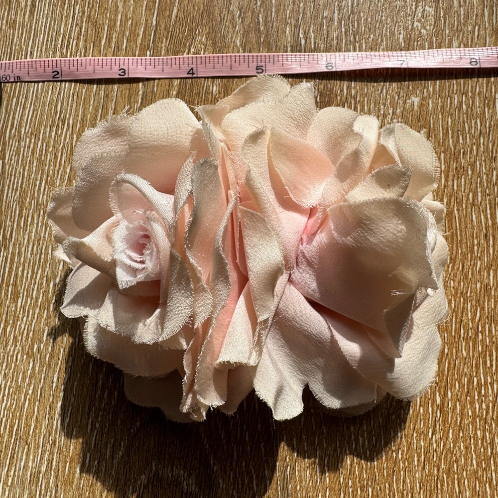 Elegant Pale Pink Triple Rose Hair Clip